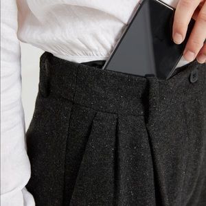 FRANK & OAK The Gertrude Wide-Leg Pant in Charcoal